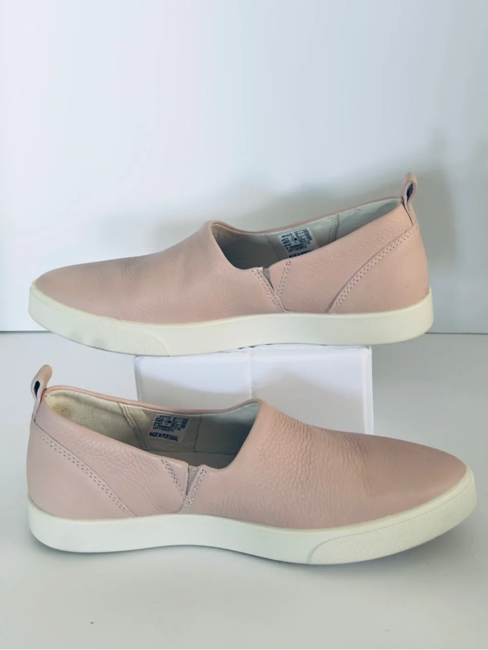Ecco soft pebble